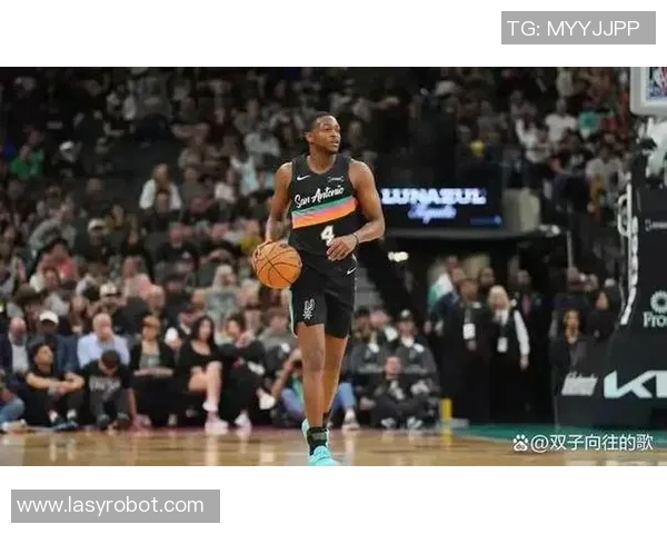 马刺与雷霆第三场激战回顾关键时刻的决策与球员表现分析